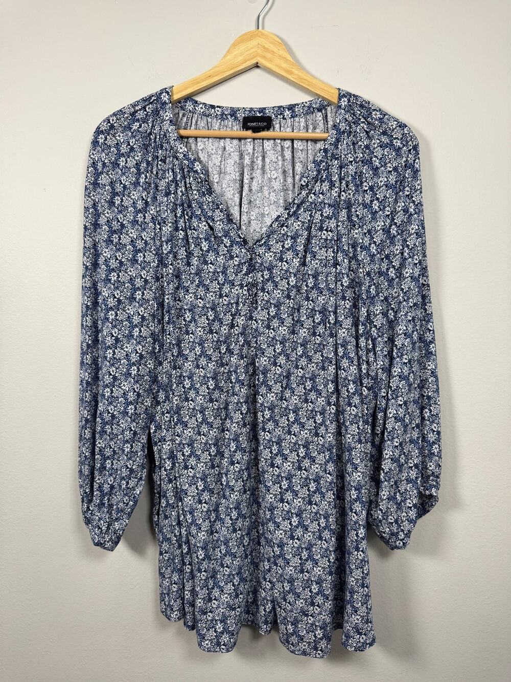 Jones & Co JNY Women's Top Size 2X Blue Ditsy Floral Boho Cottagecore Prairie